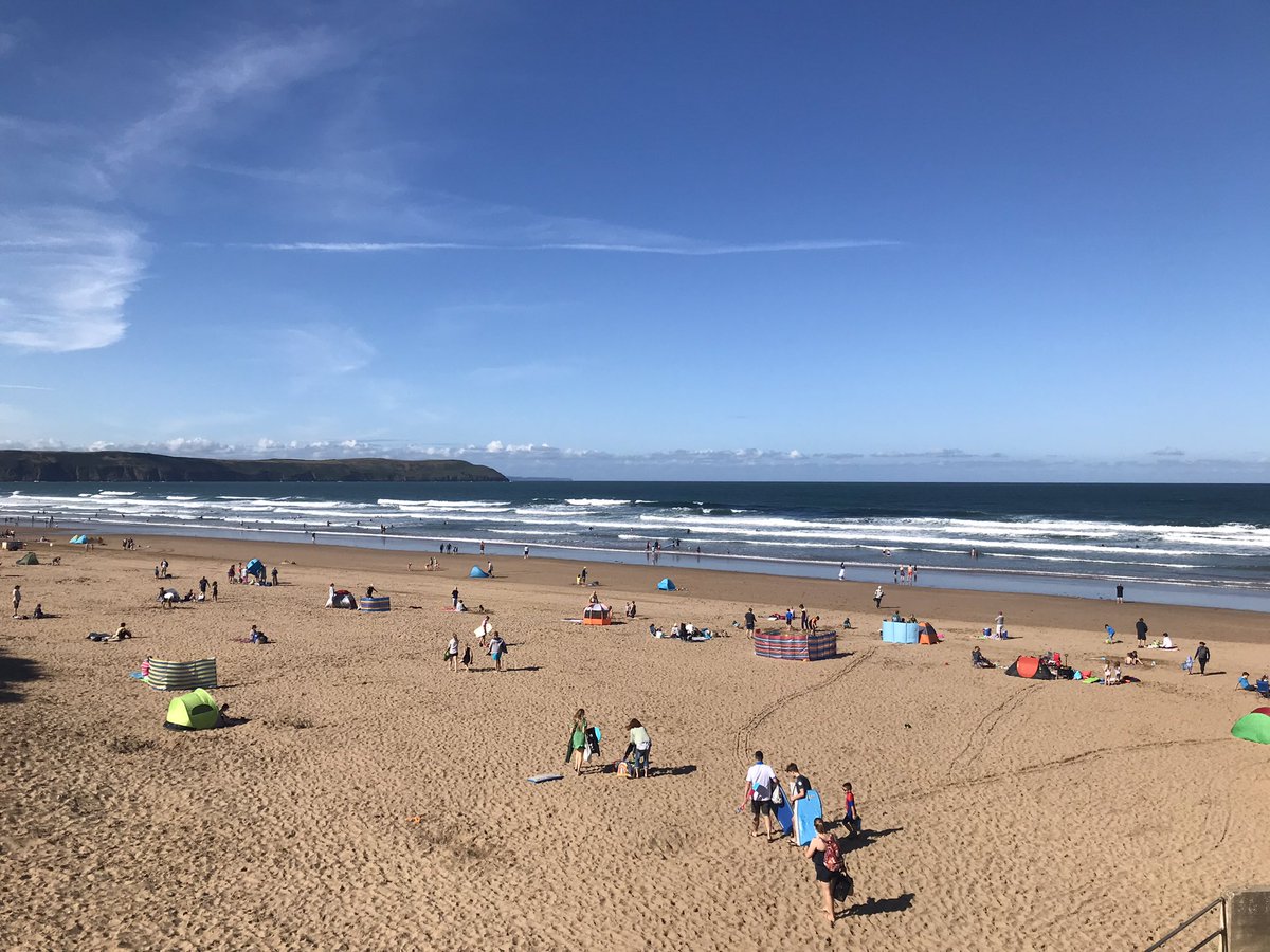 WoolacombeTIC's tweet photo. Cracking beach day! #woolacombe #mortehoe #putsborough #barricane #comnesgate #grunta #leebay #devon #northdevon #beachday #summervibes #summerholidays @BeachWoolacombe @WoolacombeSands @WoolacombeVoice @WoolacombeSurf @Woolacombe_Bay @GreatDevonDays @lovenorthdevon @VisitDevon https://t.co/UWnF8ixC2l