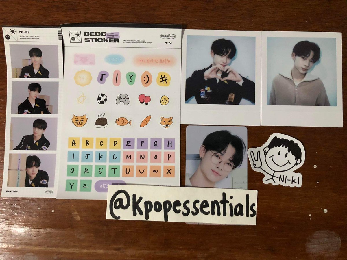 Kpop Essentials tweet media