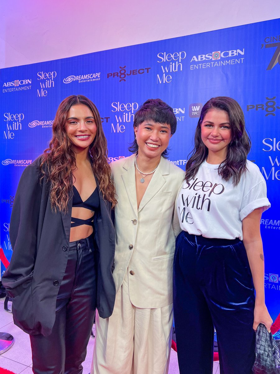 ofc_iwant's tweet photo. Director @givemesam, @LoviPoe, and @janinegutierrez are here at the #SWMSpecialScreening! 😍
Catch #SleepWithMe this August 15 on iWantTFC! https://t.co/YP4oQwMCXv