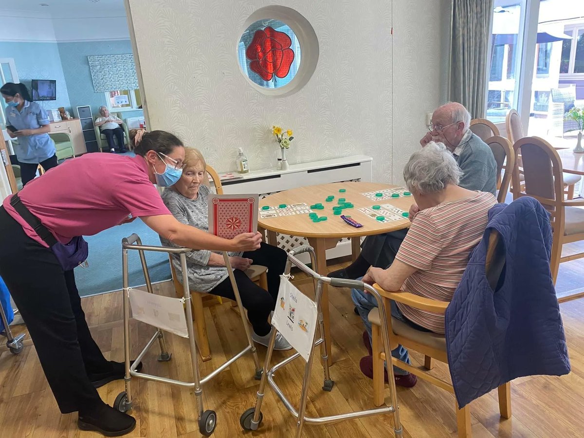 bandmcare's tweet image. Cup of tea, number three...of diamonds.

&apos;Kelly&apos;s Eye&apos; and her &apos;One Little Duck&apos; made a welcome appearance at The Lodge in #HemelHempstead this week when the home cast its &quot;eyes down&quot; for a fast-paced spin on a quintessential pastime. 

#CardBingo