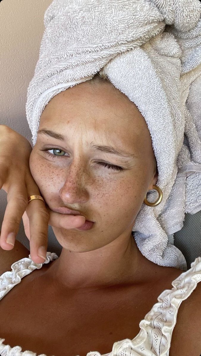 matchabombshell's tweet image. 