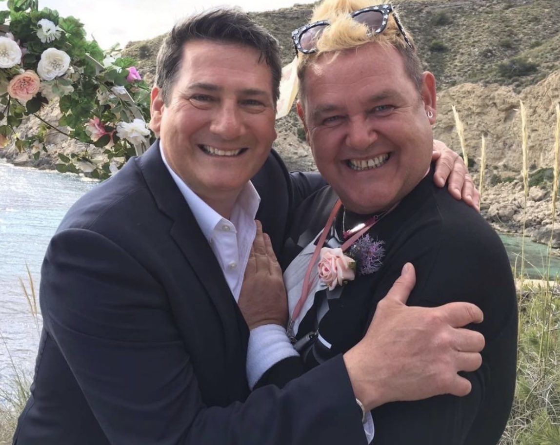 Awww!!, They are gold……GOLD!!!!! ❤️
 
Just adding some cuteness to your Thursday timelines…….  #ThrowbackThursday #Benidorm🌴  #Kenneth #TonyHadley #GoodTimes