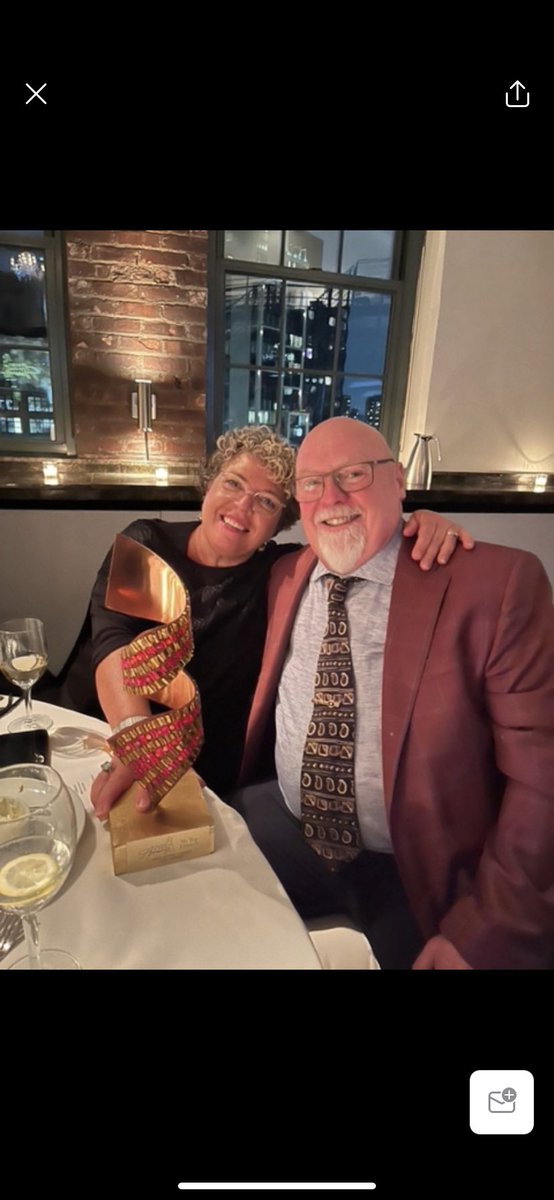 Lisa Engelhardt Robi tweet media