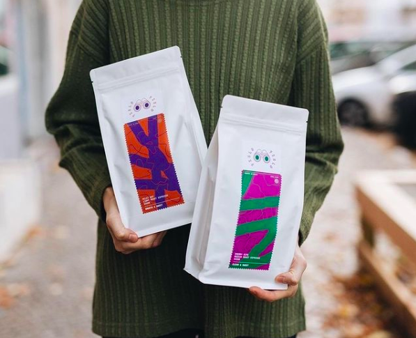 fieldberlin's tweet photo. Schönen Montag, coffee lovers! ⁠
⁠
Whether you're walking home in daylight from Berghain, are running for the S-Bahn to get to work, or just trying to figure out how to pronounce "Schlesisches Tor" ... coffee will help you. ⁠
⁠
#FieldCoffee #Berlin ⁠
⁠
📷 wilkeberlin https://t.co/VoHbQ2DajV