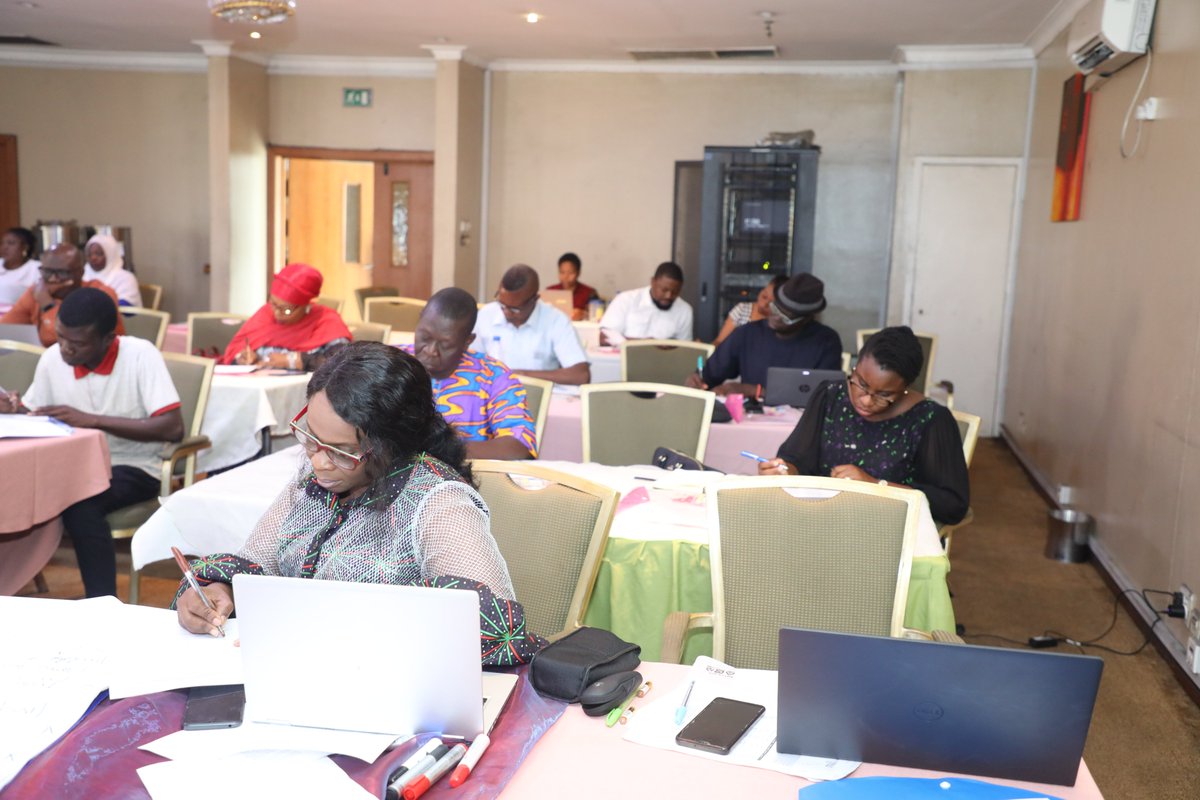 aneejnigeria's tweet photo. #ANEEJSCALEProject Ongoing in Port Harcourt: @aneejnigeria, an anchor leading the anti-corruption Cluster of @NigeriaScale project, organises a two-day Capacity Building Workshop for host community groups on the Use of UNCAC Coalition Guide for CSO and Private Sector. @Ugolor https://t.co/GS0QtGkErP