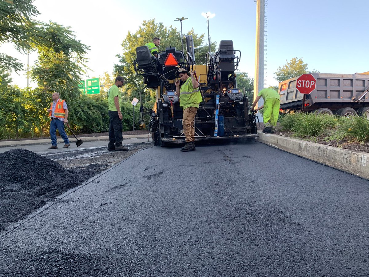 PavingWaters's tweet photo. Hawley Lane Mall paving in Trumbull CT! #waterspaving https://t.co/OTrRSlsofS
