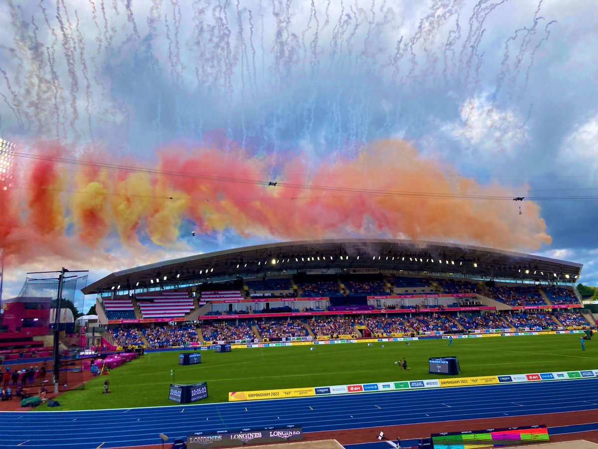 jakeuntied's tweet photo. Excellent morning at Alex stadium @birminghamcg22. Clocked  @vimal68 and family, saw great athletics but highlight was @WightmanGeoff ‘s brilliant and hilarious commentary. Ever seen @stanscafe ‘s #thecommentators Geoff? https://t.co/VgETxLmnBd