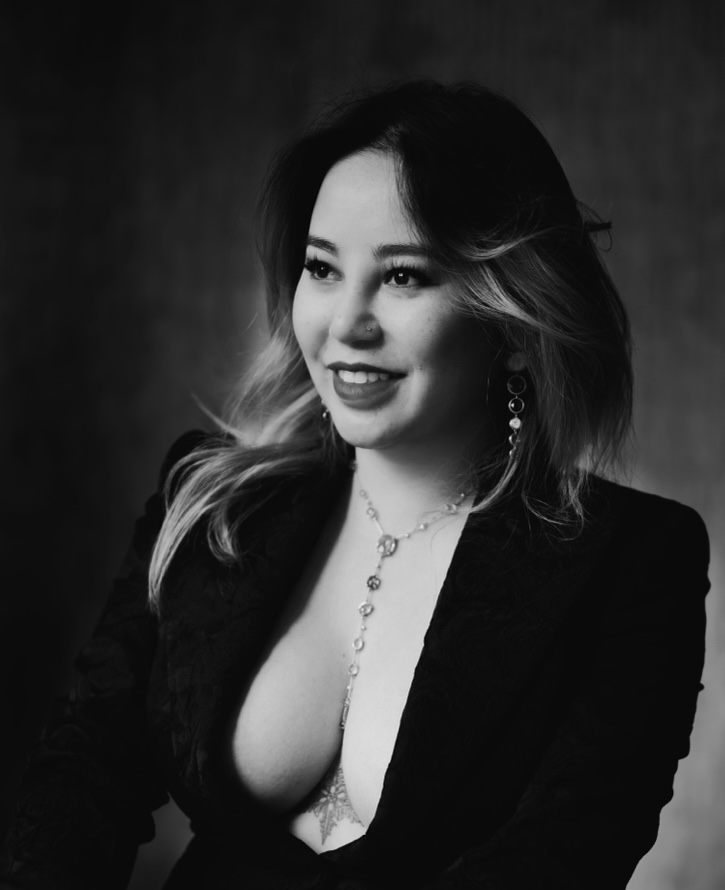 GM 

I changed my handle to be my real name 

No more 0xWanderBitch here. I've pivoted in my art to become more authentic to me, so I am bringing my irl name to the metaverse

RachelSTWood