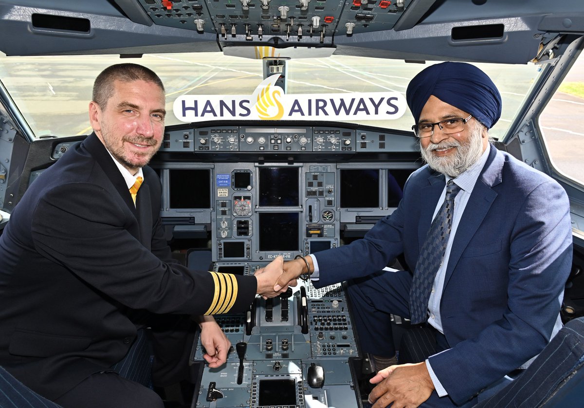 Hans Airways celebrated the arrival of its first Airbus A330-200 on UK soil this week into Birmingham Airport

Click here for the full press release: lnkd.in/gTPvXm7i

#hansairways #ukaviation #ukairlines #indiaaviation #airlines #aircraft #aviation #a330 #flyingsoon
