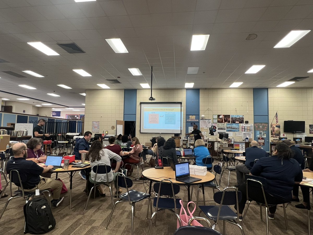 G.W. Carver/Indian Spring Middle School teachers dug deep into training students to think critically in all content areas with <a href="/ColinESeale/">Colin Seale, J.D.</a> and @CTVonGT of <a href="/thinkLawUS/">thinkLaw</a>! <a href="/TransformWaco/">Transformation Waco</a> #TransformingCurriculum