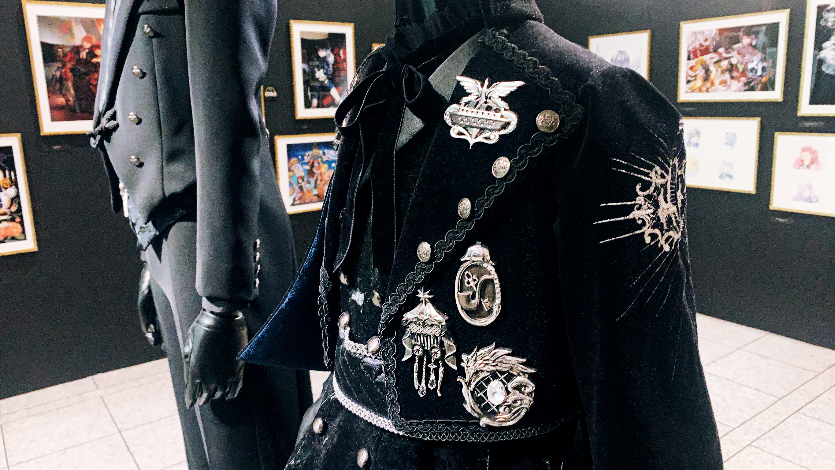 黒執事展 黒執事 セバスチャン 缶バッジ 原画展 - ピンズ