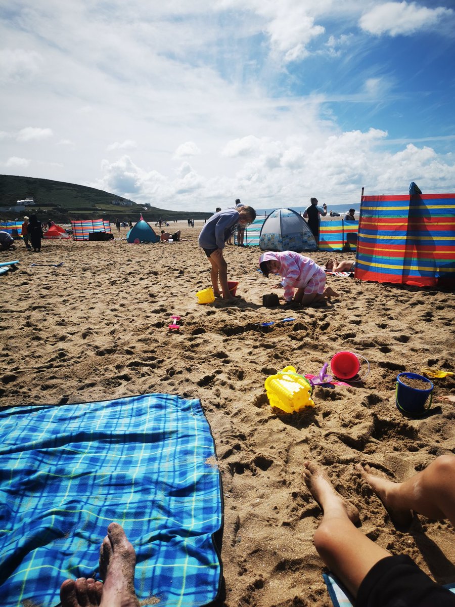 andyharriott's tweet photo. Beach day with the gang https://t.co/MHK4TaMuGZ