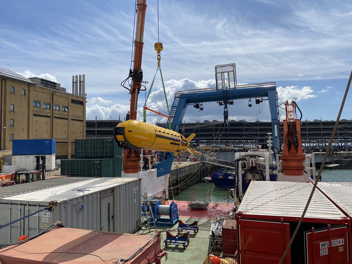 efdarlington's tweet photo. #AutoSub5 being lifted in place for her maiden science mission on #JC237. Sheโs designed and engineered by the @NOCnews #oceanrobotics teams. The data will provide vital insights to sea floor #habitats @CLASS_UKRI https://t.co/fIcQtkZIjC