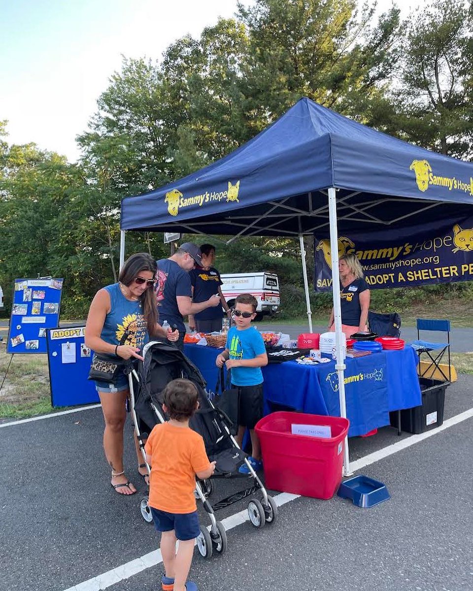 AAmericanSubaru's tweet photo. We were so proud to support Sammy’s Hope and provide some giveaways in the annual National Night Out which is a national community-building campaign that promotes police-community partnerships! Thanks to everyone who volunteered and came out to support! @sammyshope https://t.co/mqp3c6QdxM