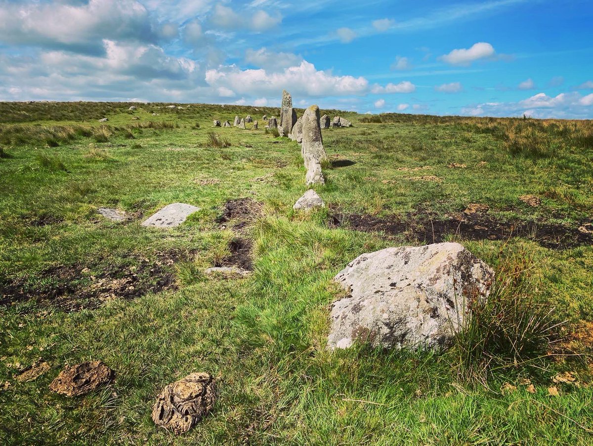 tejturner's tweet photo. The #stonerow leading up to the #stonecircle of Hingston Hill #Cairn
The combination of the two of them is what made this site so special
#megalithicmarvels #megaliths #megalithic #dartmoor https://t.co/07G9asI2wa