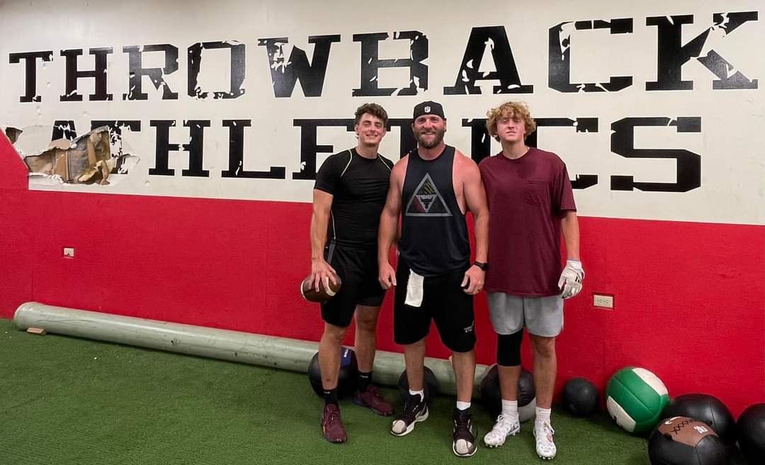 Just wrapped up the Alexander Boys last workout before they both head up to Trine University next week. Go Hard and Ball Out. 💪 
-New School Athletes with Old School Attitudes