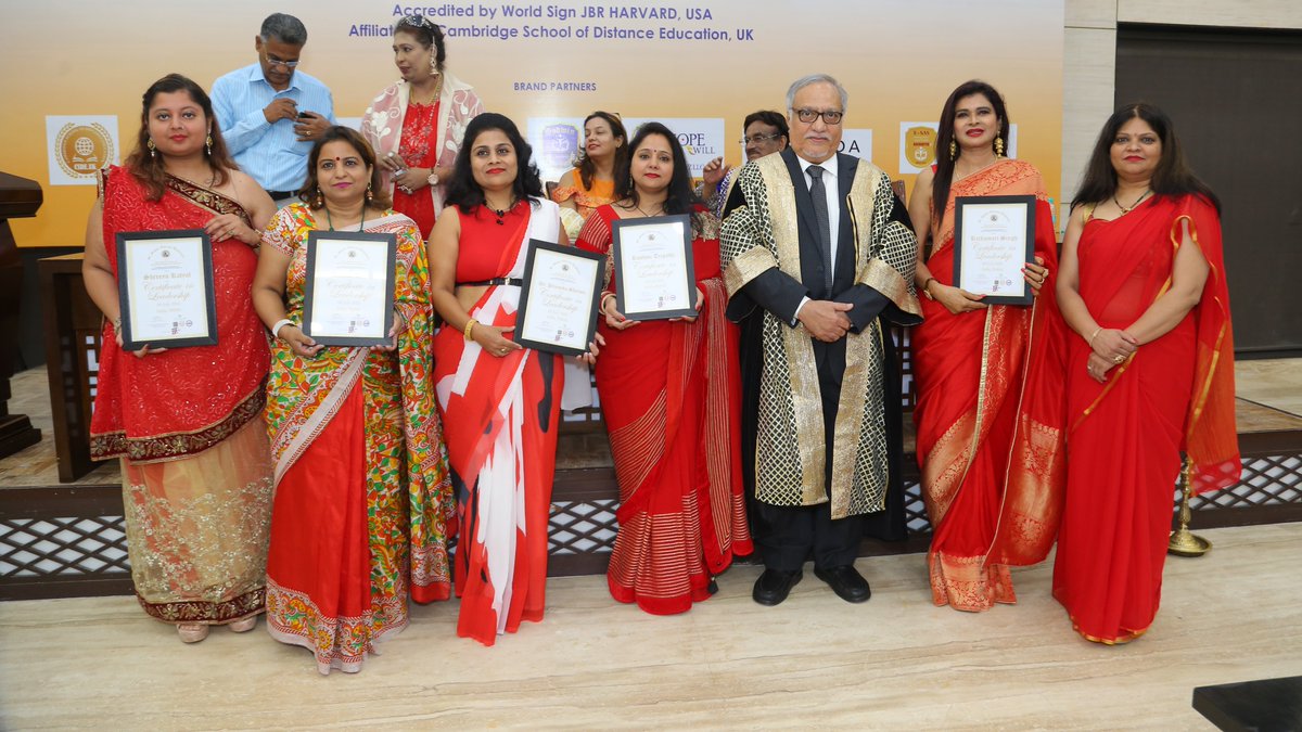Being_Topper's tweet photo. Free Certification Course in Leadership Development Program for Women leaders by #BeingTopper in Association with St Mother Theresa varsity for Digital Education Excellence & Sustainability Development & World Peace in june 2022 Program Director @vipinkhutail #VipinKhutail https://t.co/OBhbZi1Qar