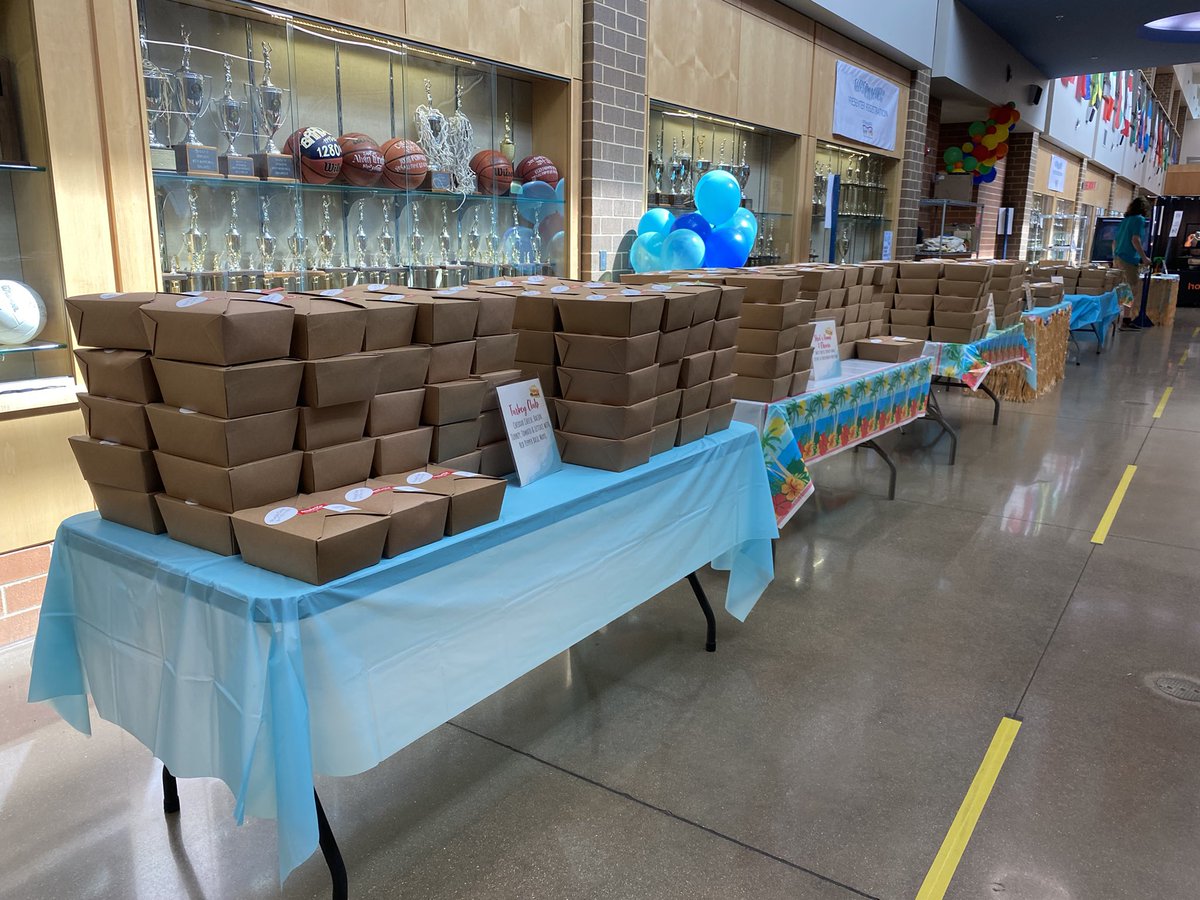 A huge thank you goes to Purple Door Gourmet for providing lunches for #Techstravaganza22! <a href="/LCSEDU/">Lynchburg City Schools</a>