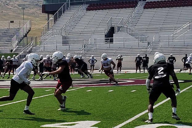 Returning ballhawk <a href="/BobbyPeele2_/">Bobby Peele</a> talks CSC football with fall camp on horizon! #RollEags
🔊 ow.ly/AyrC50KbJxo