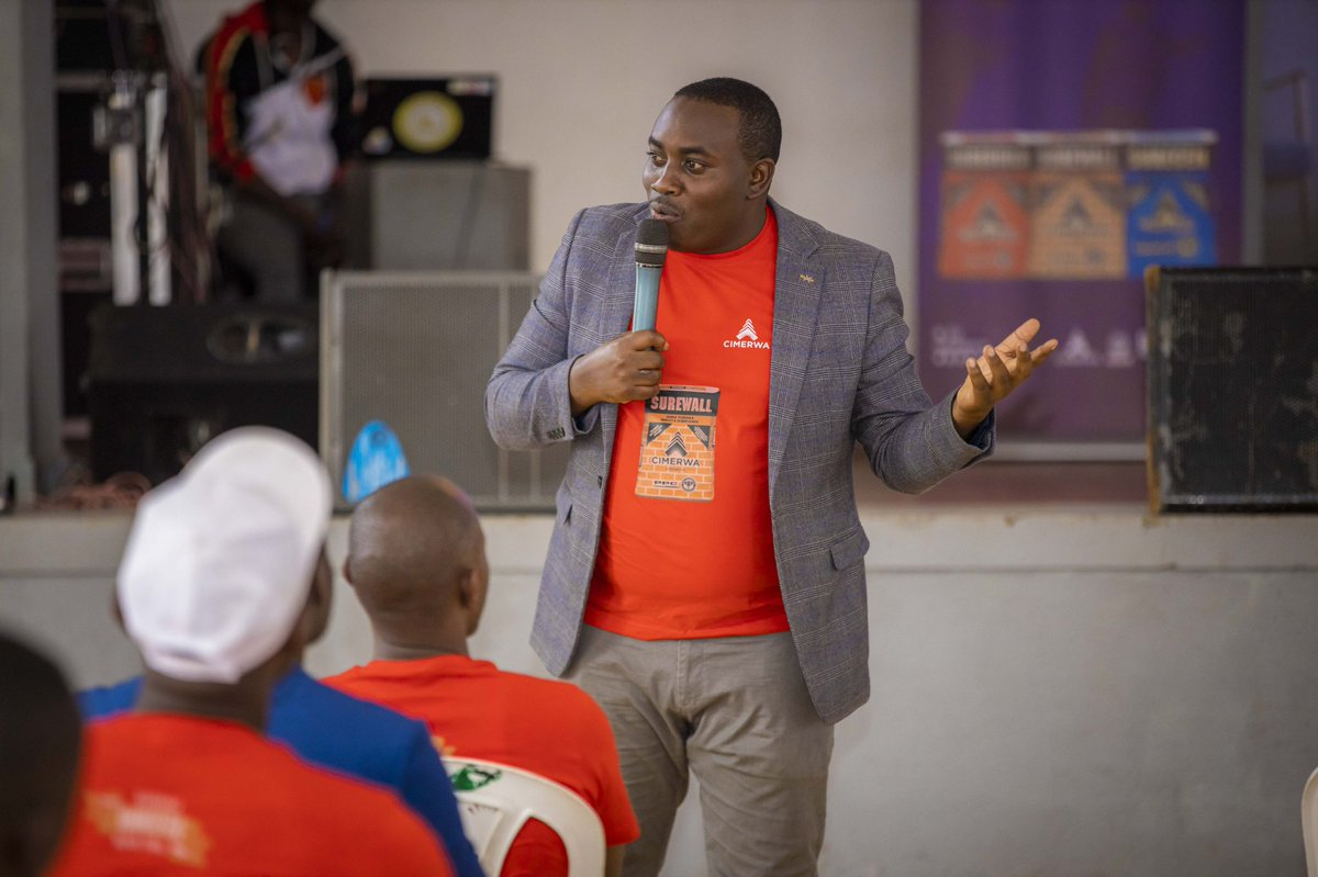 CimerwaPlc's tweet photo. Our sales engineer Damien Murwanashyaka taking us through #Surewall applications
#SureRange #StrengtheningRwanda https://t.co/lMYy27jAtA