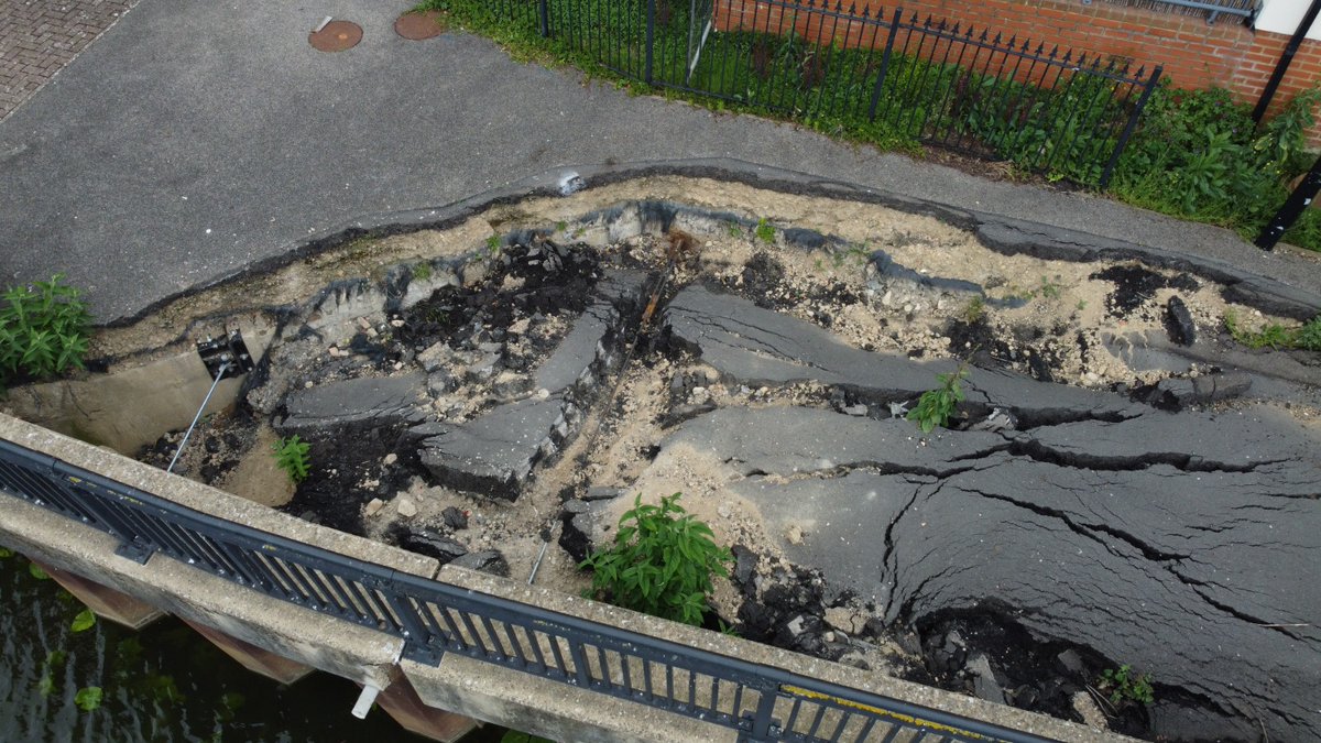 @PeterboroughCS @PeterboroughCC @peterboroughtel @paulbristow79 I was curious at the extent of the damage as this use to be a regular commute for me, so in May I took some photos using my drone, its an eyesore that definitely needs resolving sooner rather than later, it's been to long already
