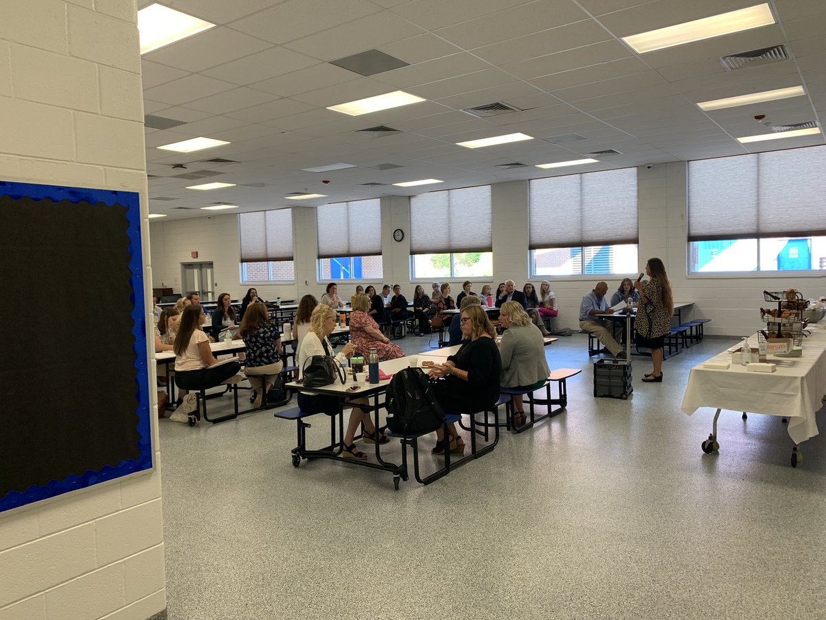 JLunsford_AP's tweet photo. New County teacher orientation! So excited to have all these new faces added to Madison County Public Schools! 🔵⚪️ #itsagreatdaytobeamountaineer #REPMC #madisonpride https://t.co/q0Ebs27M89