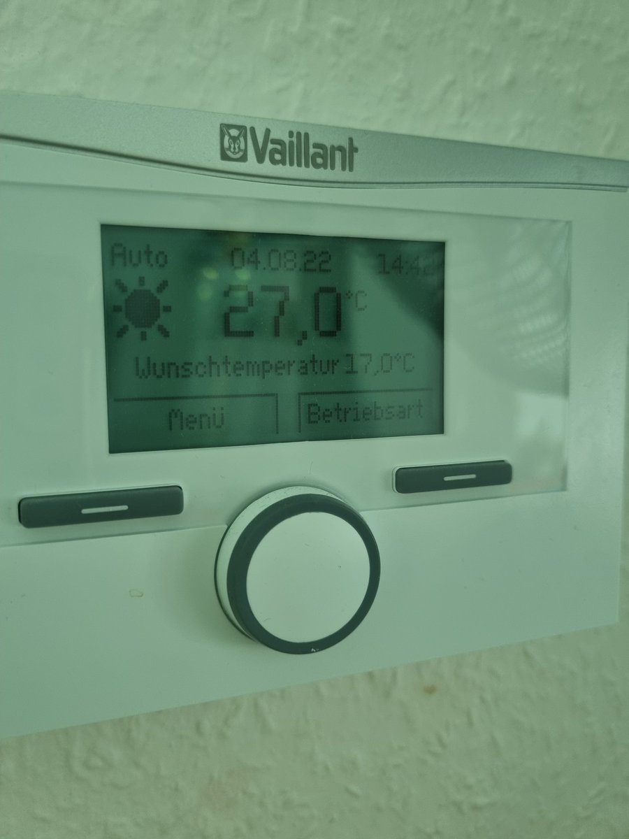 Shyruto's tweet photo. Die Wohnung ist eine 10/10, möchte dich aber langsam garen 🥵 https://t.co/bp5vGTSMpc