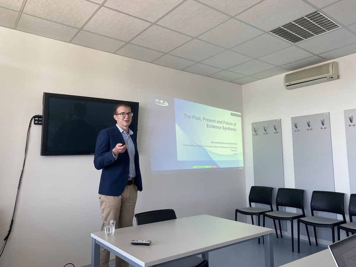 czJBIcentre's tweet image. Today, we are very honored to welcome  @ZacMunn  to our center at @muni_cz. Thank you very much for leading a workshop on "The past, the present, and the future of #Evidence #Synthesis" for our core staff at CEBHC-KT! 
#learningfromthebest