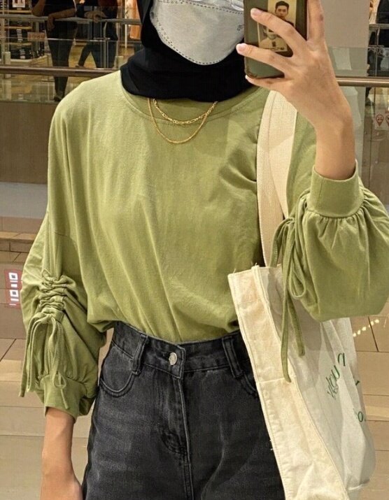 Sijeunilili's tweet photo. Ghema Puff Top kaos serut kekinian blouse serut wanita 

> https://t.co/iMOfmghbrY https://t.co/ippVSzLrRG