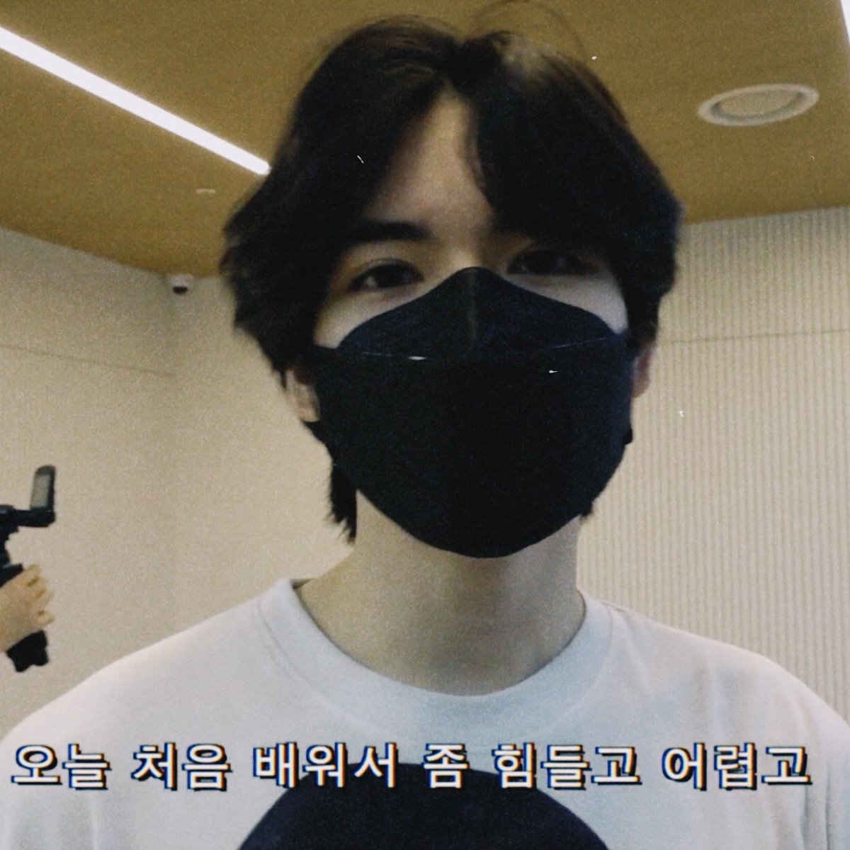yorchshotfilms's tweet photo. 🎱, he's so handsome

★☆ #YORCH #TraineeA https://t.co/28xYZRjyyU