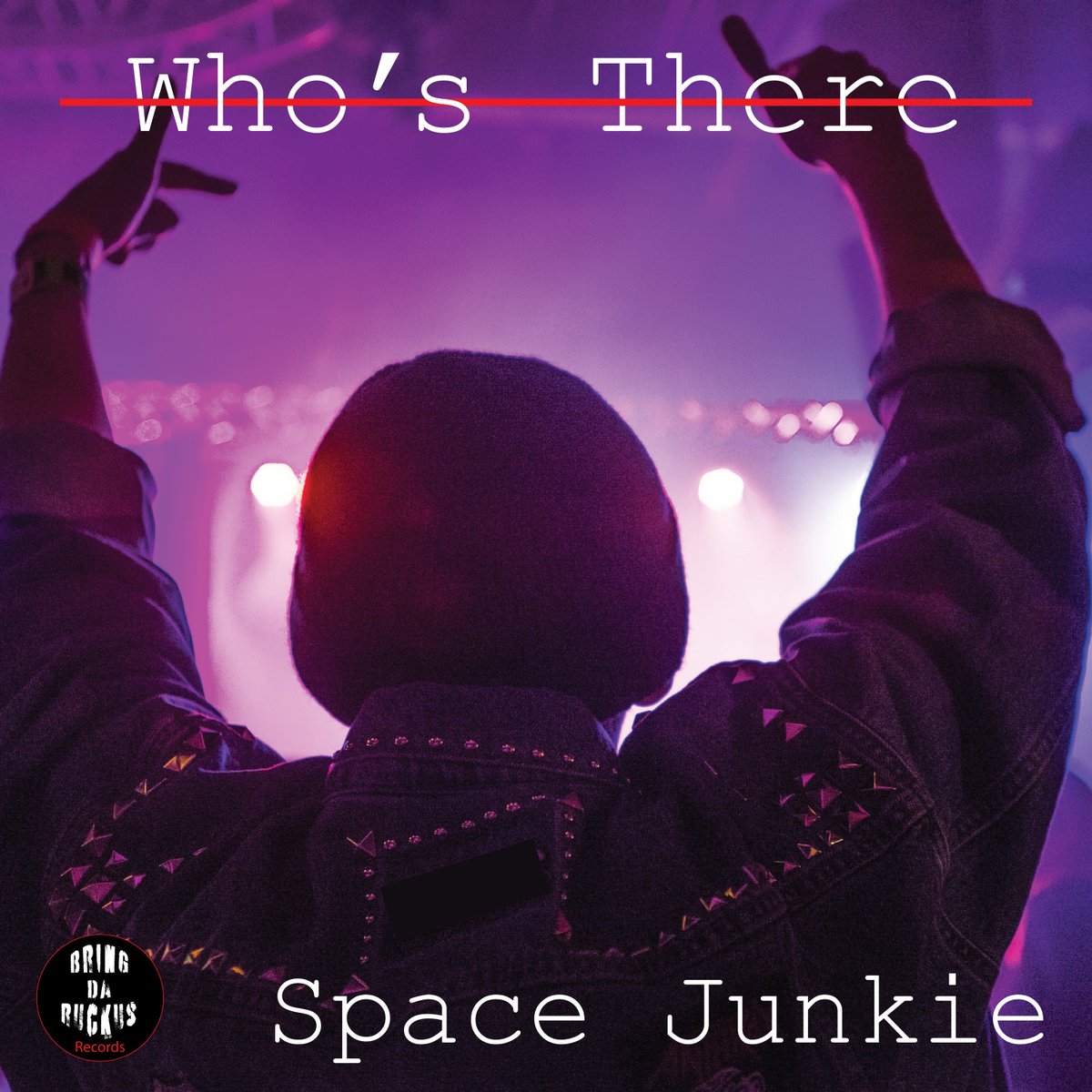 Space Junkie-Who's There. Out Now Grab it Here. beatport.com/release/whos-t… #technomusic #techno #producer #producerlife #newmusic #newmusicalert #music #musicmatters #musiciflife #spotify #beatport #technogirls #rave #ravegirls @emilywiilisxx