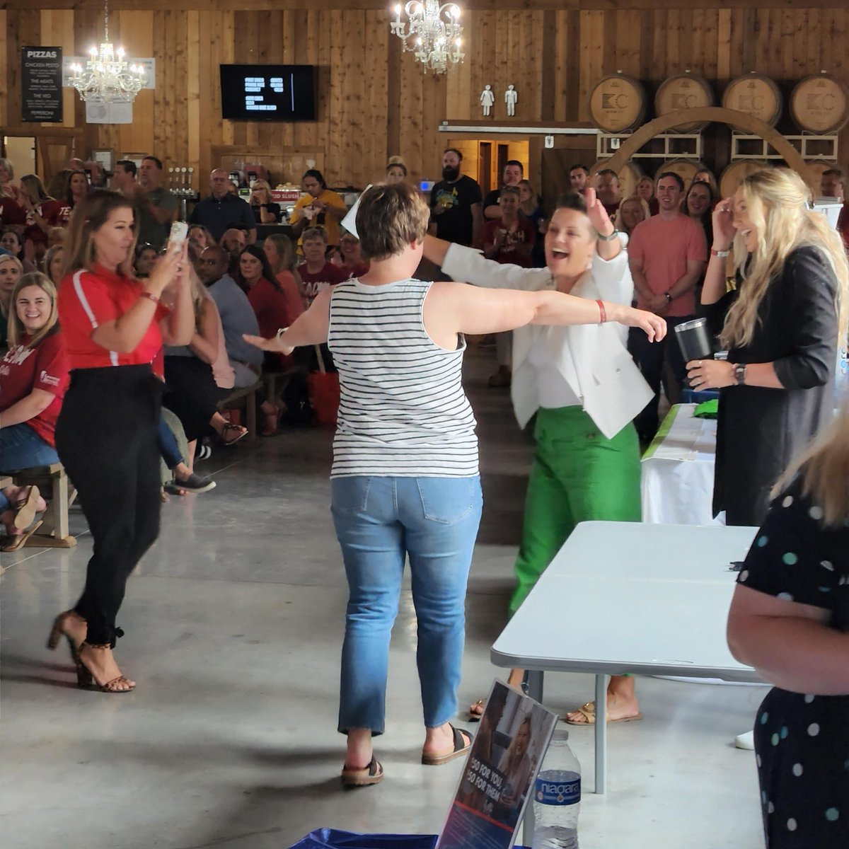 OPSF233's tweet photo. Yesterday we welcomed new Olathe educators to our school district with a fun-filled evening of food, live music, and raffle prizes! We thank our new educators for their awesome commitment to Olathe students.
Welcome to Olathe Public Schools!
#meetingtheneed #OPSforTheirSuccess https://t.co/8KcyjQPUEh