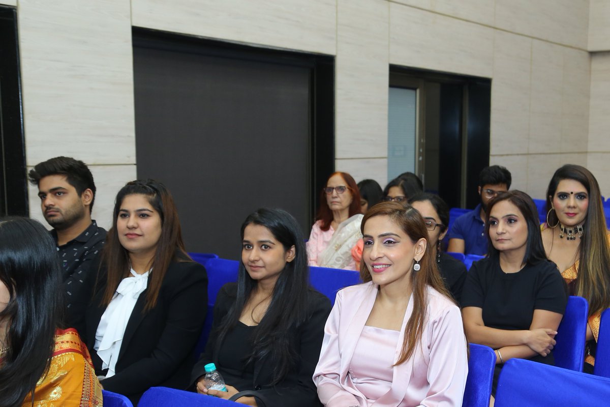 Being_Topper's tweet photo. #Convocation2022 at #ConstitutionClubofindia New Delhi #DigitalMarketingCourse #BeingTopper #DigitalMarketingCertificates #Vipinkhutail https://t.co/S6WEHOJwPZ