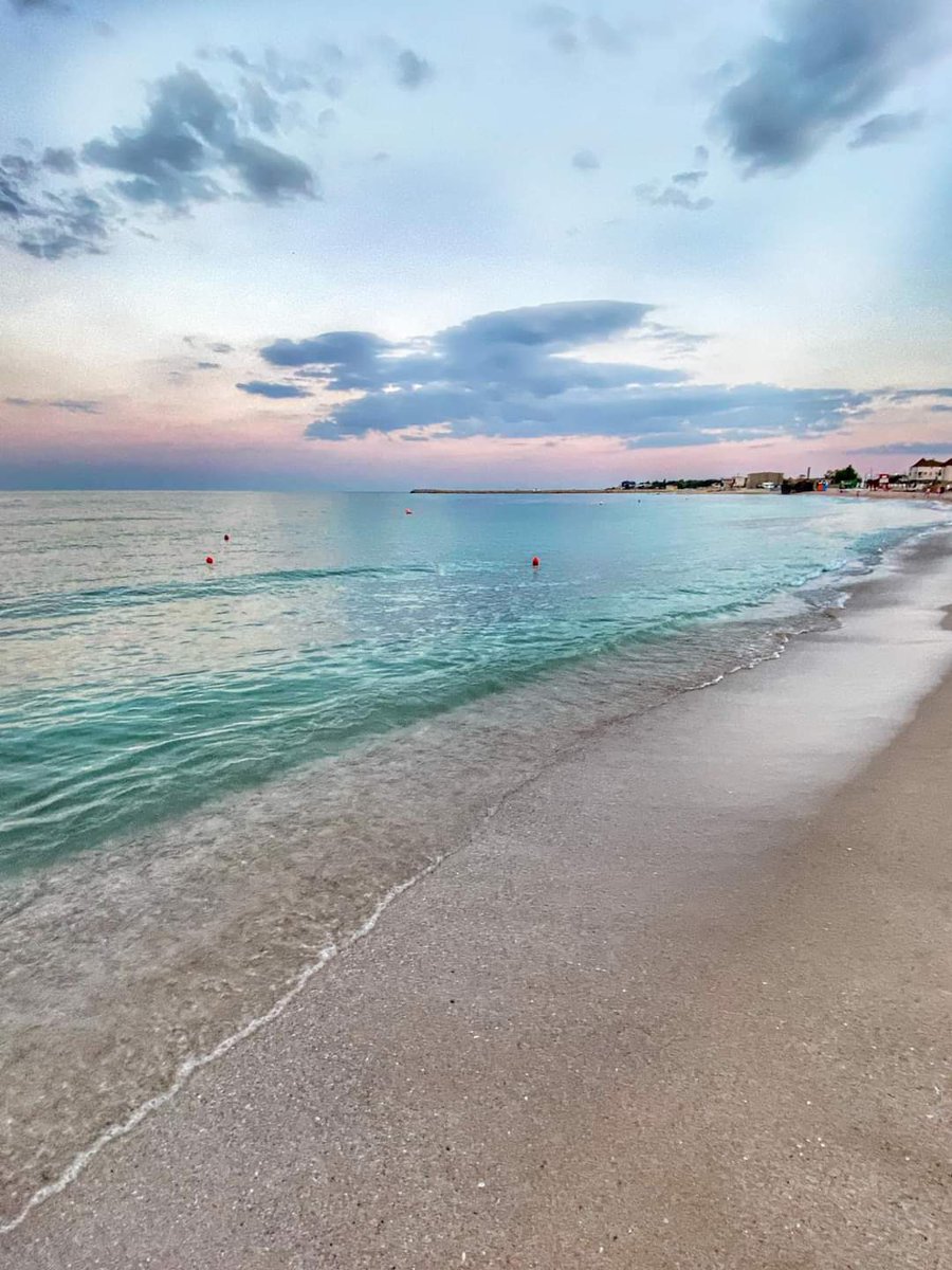 Travel_2Romania's tweet photo. Eforie Nord, plajă în August 2022 #BlackSea #Eforie
#SummerVibes 
📸Extravita
#DiscoverRomania https://t.co/JODpf2aJX1