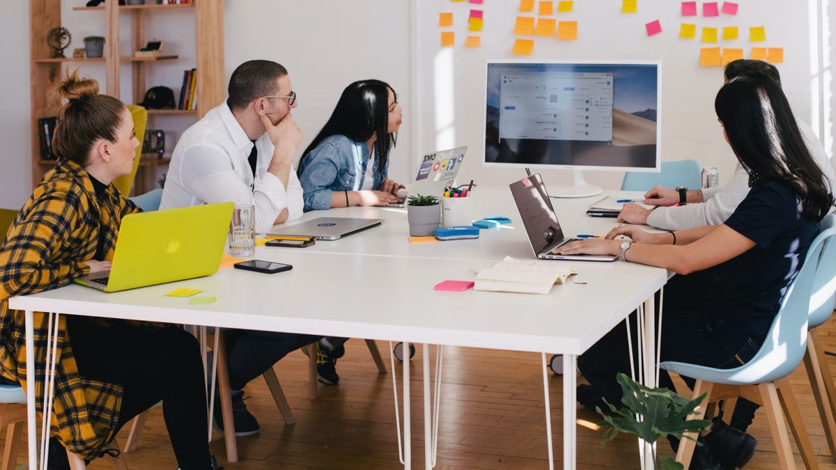 Employers need the right tools to create and support the new hybrid way of working.

Check out our LinkedIn article to find out more: bit.ly/3Q0gEgR