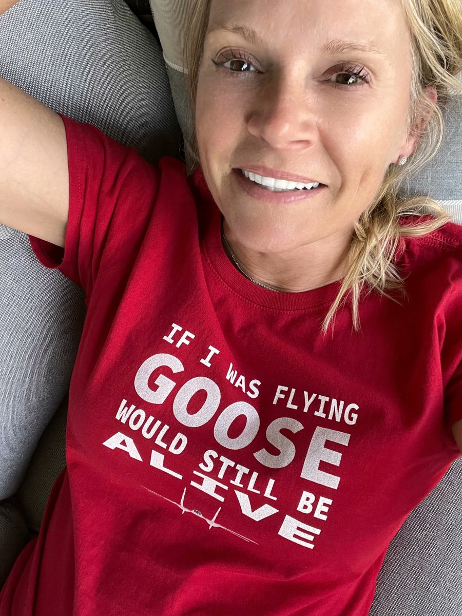 flygirlkelley's tweet photo. It's not a flyGIRL shirt, but it's still a favorite!!๐ #topgun #military #jetpilot #goose #fighter #hollywoodhits #style #pilotfashion #pilotfun #aviation #avgeek #flygirl https://t.co/poqegGZcDA
