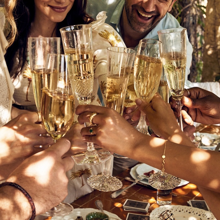 <a href="/Baccarat/">Baccarat</a>: the promise of a joyful evening. 

on.baccarat.com/bubble-box

Photo by Oliver Pilcher Photography via French Bloom
#Baccarat #FrenchBloom #ChampagneFlute #Champagne #Celebrate