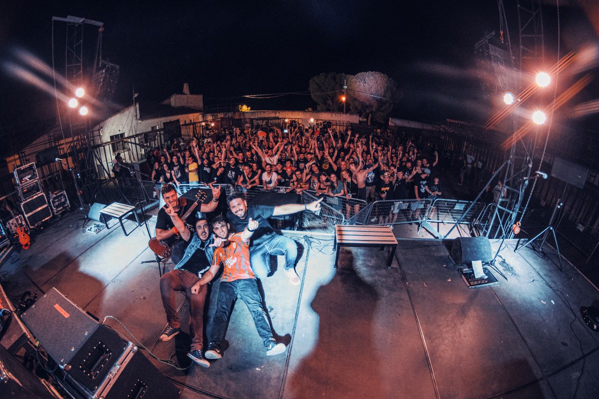 🔥LARGA VIDA AL BELLOTAROCK🔥

Lo vivido, lo sentido y lo gozado sobre el tablao' del <a href="/bellotarock/">Bellota Rock</a> nos lo guardamos en la memoria para siempre.

Este sábado nos vemos en Carcaboso.

📸: Frank Coutts.