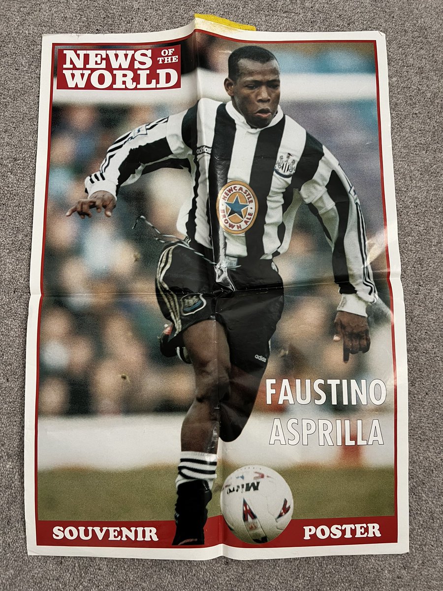 Solid attic find
'Tino 1996 🇨🇴 <a href="/nufc/">Newcastle United</a> #nufc 

⚽️ Those Mitre footballs are crazy expensive now 👀