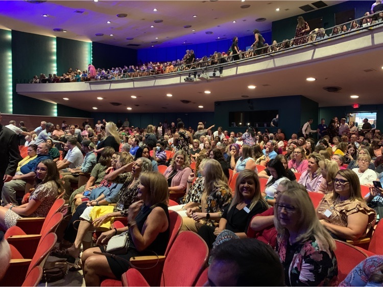 LawtonPS's tweet photo. It’s an incredible morning for #LawtonPS!! Our educators are together again kicking off the new school year with professional development.
Special thanks to McMahon Memorial Auditorium for hosting us this morning!
#WeAreLPS #oklaed https://t.co/9tTlvGQD6A
