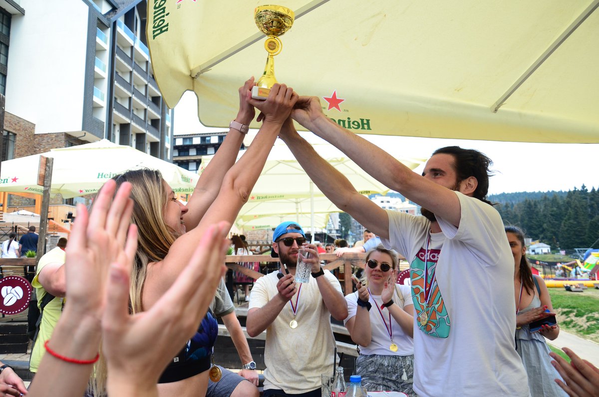 I just published Why are we not hyped on hybrid? link.medium.com/MdVEuUEEdsb