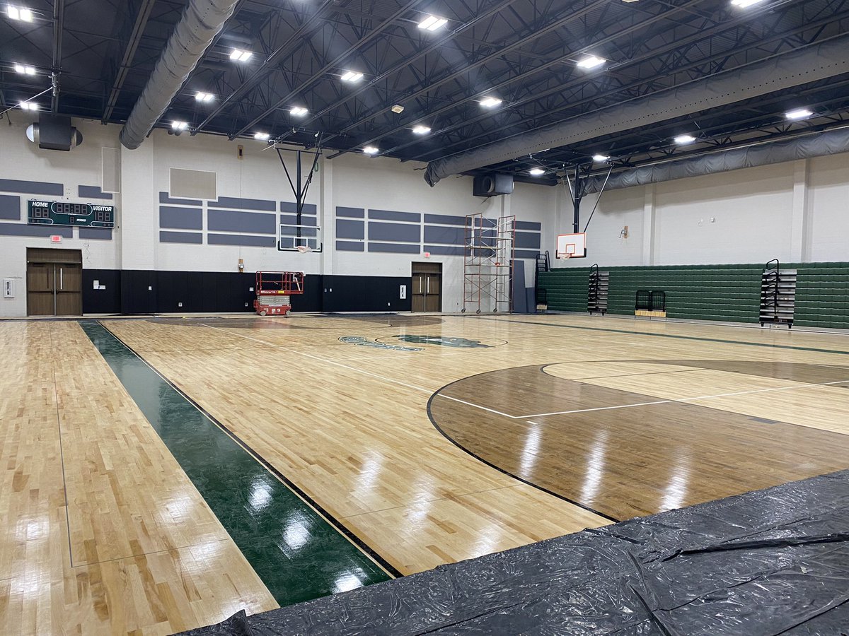 brownlq's tweet photo. I love my new campus!!! I can't wait to create some amazing experiences @HumbleISD_ARMS https://t.co/MYzAV5ttgh