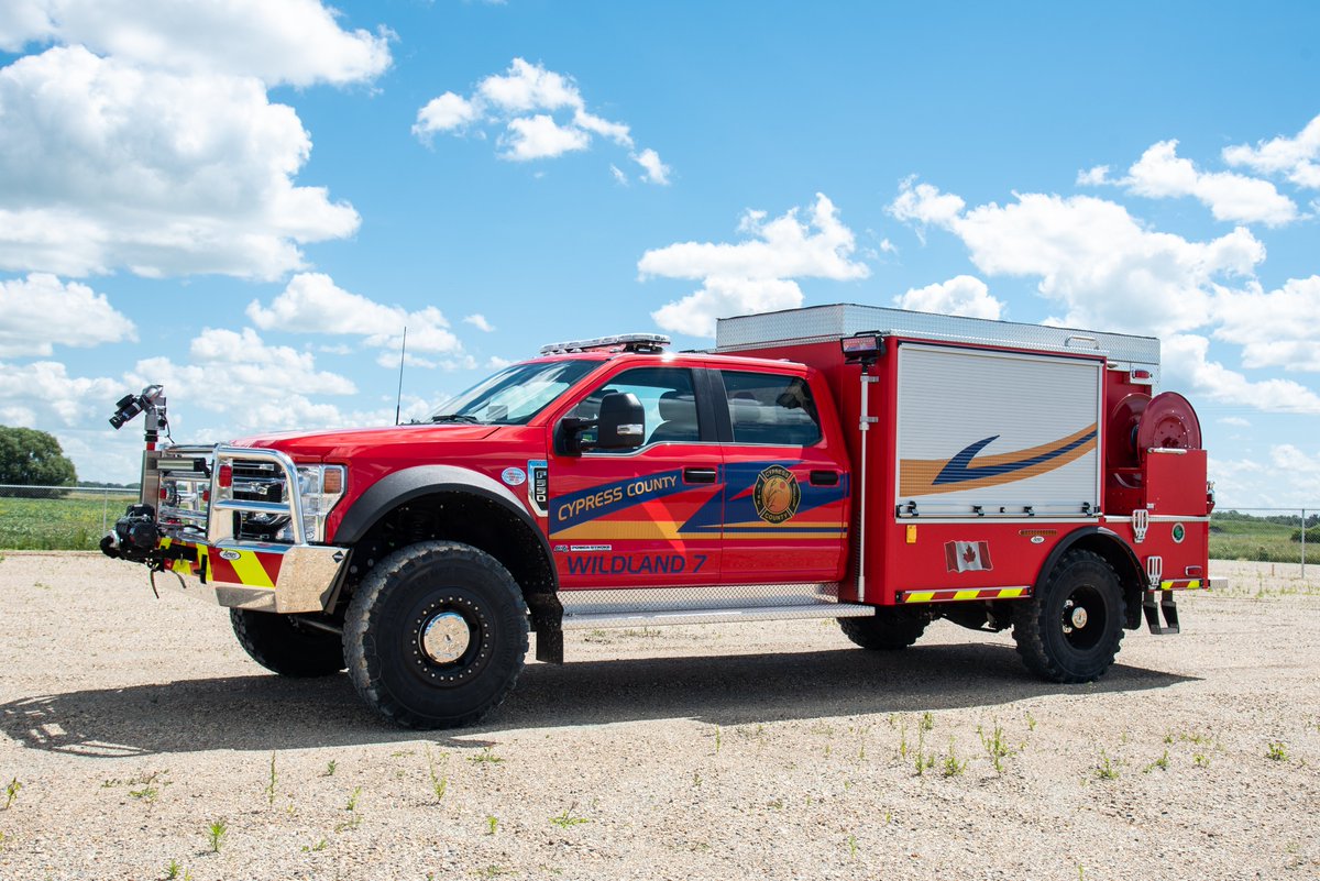 Seahawk_Service's tweet image. Congratulations to Cypress County (Seven Persons, AB) on the Delivery of your new Acres Stealth Apparatus.
Thank you for you Trust in Sea Hawk and Acres to provide you with this beautiful truck.