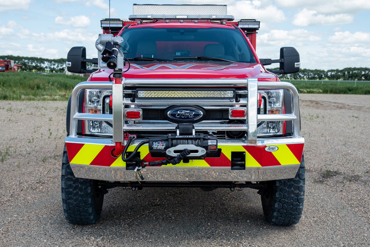 Seahawk_Service's tweet image. Congratulations to Cypress County (Seven Persons, AB) on the Delivery of your new Acres Stealth Apparatus.
Thank you for you Trust in Sea Hawk and Acres to provide you with this beautiful truck.