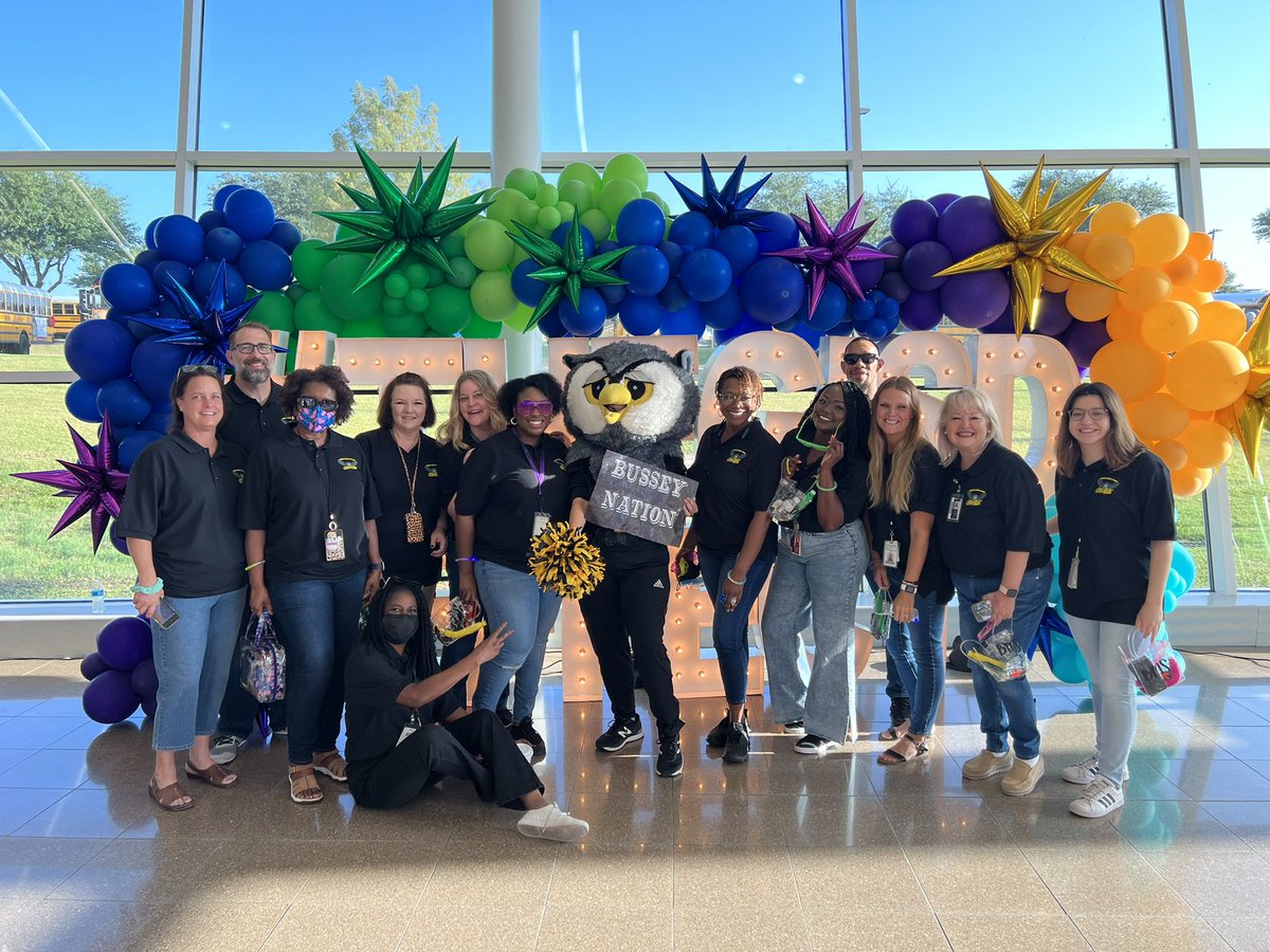 gisdnews's tweet image. It’s almost showtime! #Convocation2022 #TheGISDEffect #BeTheLight