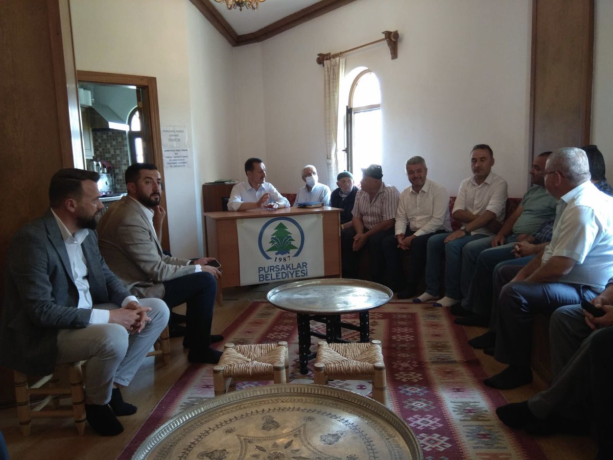 PursaklarAkgenc's tweet photo. SKM Programı kapsamında Ankara Milletvekilimiz Sn.@emrullahisler,Gençlik Kolları Bşk. Sn.@tolga_yildiiz,İlçe Başkan Yardımcılarımız ile Dede Torun Evi’ni ziyaret edip ardından İlçe Bşk. Sn.@ServetTurkayik’ın eşi Aynur Türkayık’ın merhume ablasına taziye ziyaretinde bulunduk. https://t.co/dpQ1VRCUod