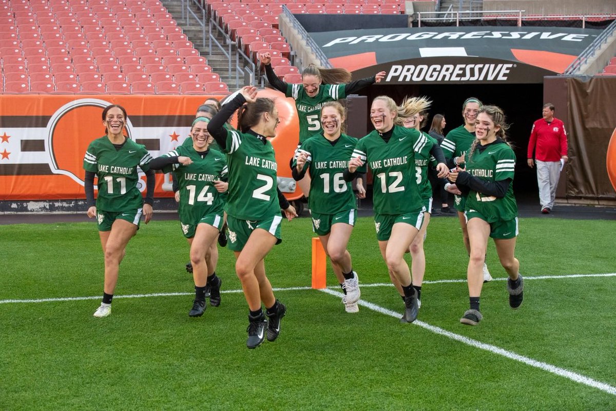 Brugh_Crew's tweet photo. It’s GAMEDAY❕Catch us at halftime of the Pro Football Hall of Fame Game between the Raiders and Jaguars! Thanks @BrownsYouthFB for the new jersey’s! @ProFootballHOF @neohioflag @lakecatholic @Browns https://t.co/ipZLsgiizW