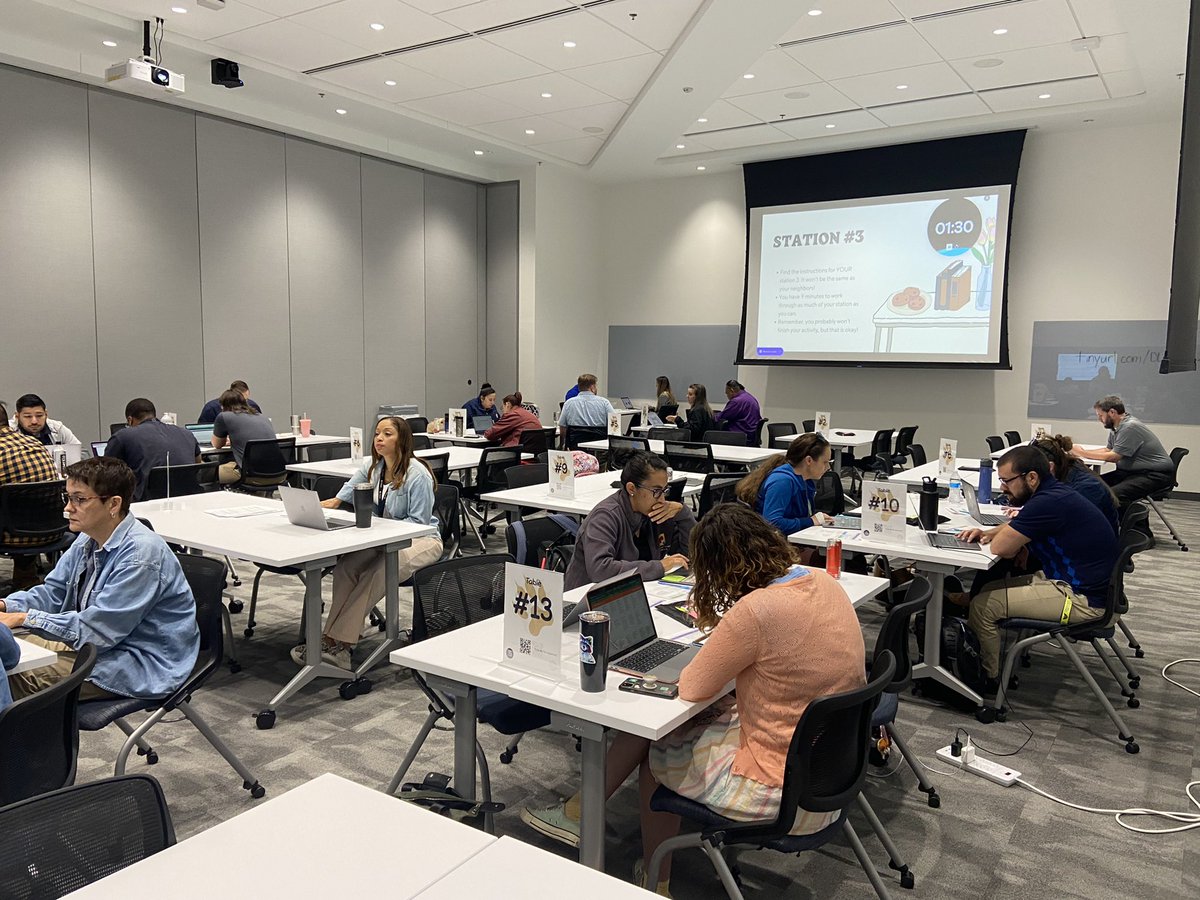 LEISDDigLearn's tweet image. Fall Kick Off 2022 is underway! Starting our day with 6-8 Science &amp;amp; Social Studies Ts &amp;amp; modeling Station Rotation!