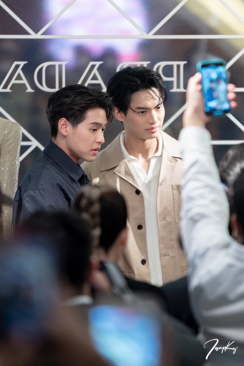 iampk_z's tweet photo. วันนี้หนุ่ม PORSCHE เขาเจอกันนะ 🥺🥺🥺
#winmetawin #snowballpower 
#bbillkin #PradaShine https://t.co/o9P0CuCyW7