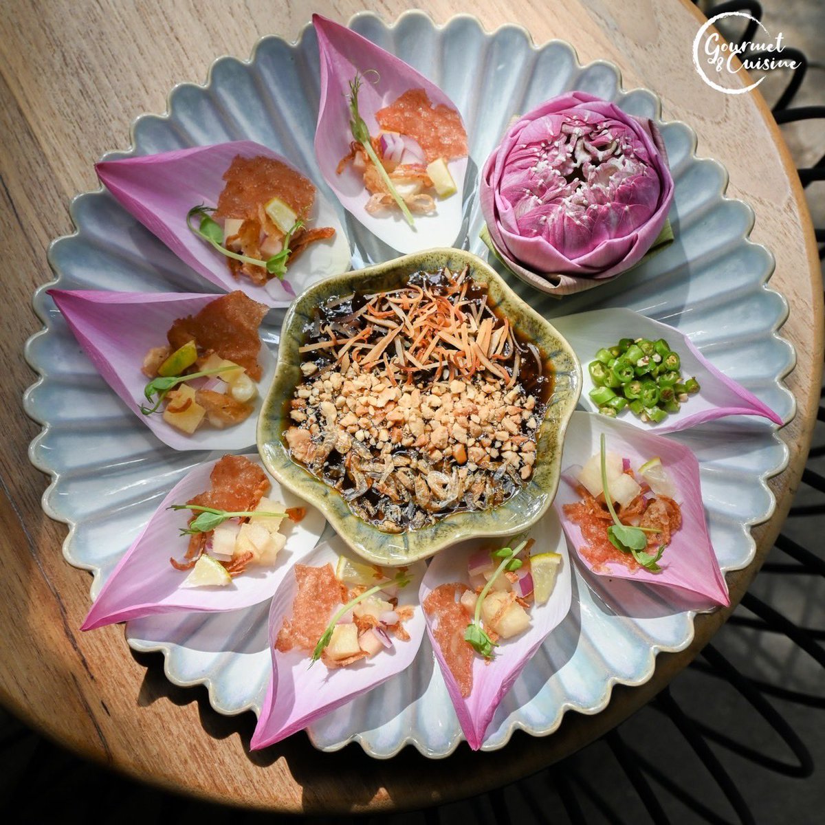 gourmetthai's tweet photo. The Tanao Cafe Bar ร้านอาหารและคาเฟ่บนถนนตะนาว ตั้งอยู่ในบ้านเก่าอายุนับร้อยปี ทีเด็ดคืออาหารชาววังเพิ่มลูกเล่นใหม่ ๆ ไม่ซ้ำใคร
.
📍237 ถ.ตะนาว
.
#gourmetandcuisine
#gcreview https://t.co/3lAjnB2Ziy